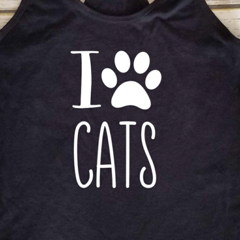 I Love Cats / paw / fur mom / cat mama / cat lady